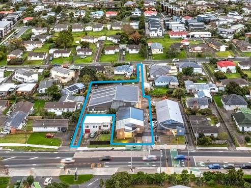 160 Lake Road, Northcote