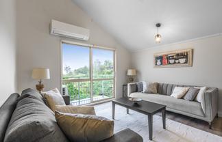 23Q Hendry Avenue, Hillsborough