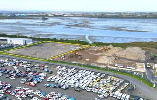 13,900sqm yard