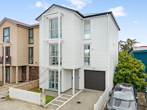 23 Nephrite Lane, Henderson