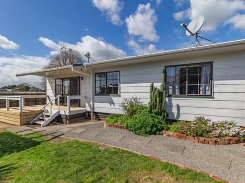 12B Douglas Street, Levin
