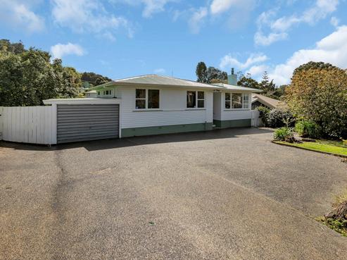 25 Crawford Crescent, Kamo