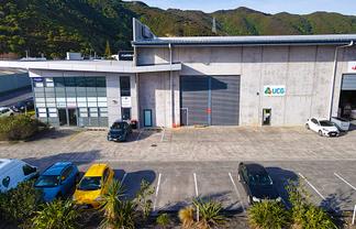 Modern High Stud Warehouse & Offices