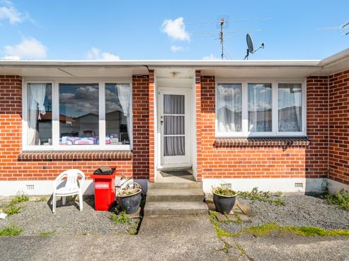 2/590A Fergusson Drive, Trentham