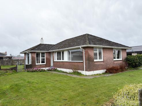 21 Charlton Road, Gore