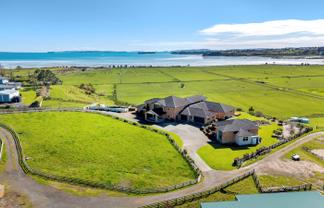 48 Porterfield Road, Whitford