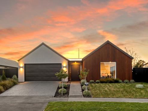 16 Eleanor Lane, Casebrook