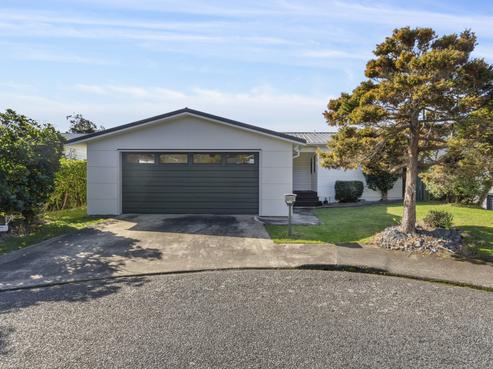13 Chorley Grove, Churton Park