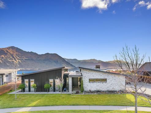 21 Valley Crescent, Wanaka