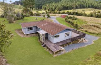 60 Ross Road, Topuni