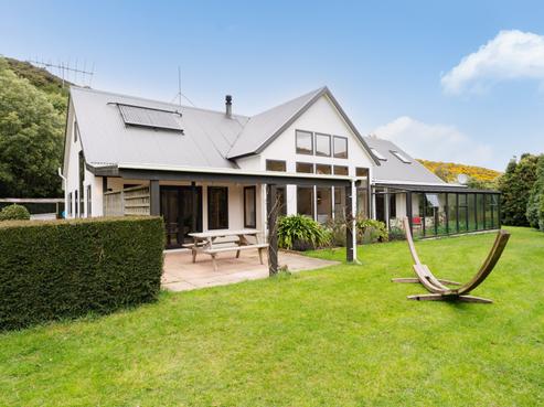 18 Poulters Road, Leith Valley