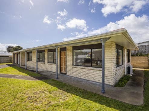 2 Squire Place, Blagdon