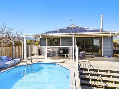 42 Hicks Crescent, Waikanae Beach