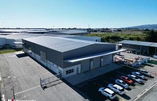 Modern Industrial Warehouse with 5T Gantry Crane 