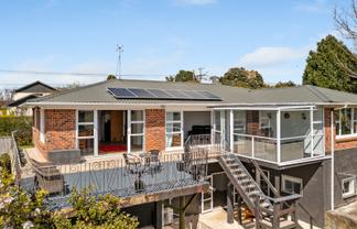 13 Cowling Road, Hurdon