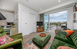 502/1817A Great North Road, Avondale