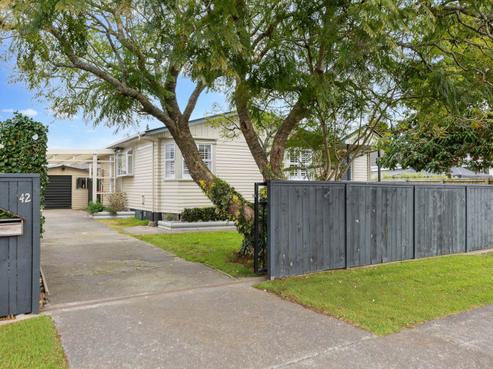 42 Sunnypark Avenue, Rosehill