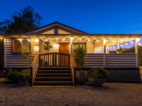 34 Alison Road, Surfdale