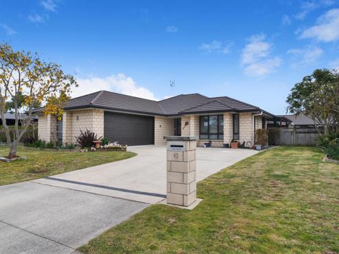 42 Pengover Avenue, Leamington