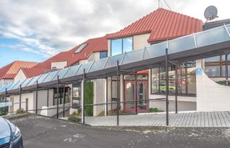 Business centre office complex