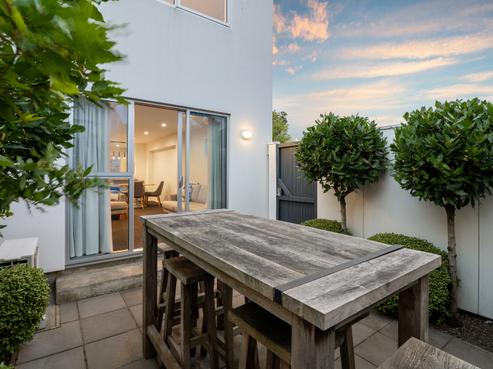 8/46 Andover Street, Merivale
