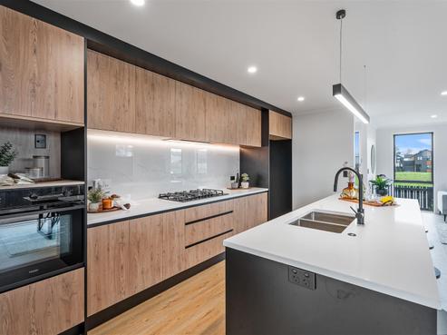 18 Halley Drive, Greenhill Park