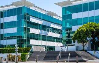 GROUND FLOOR RETAIL IN PRIME LOCATION