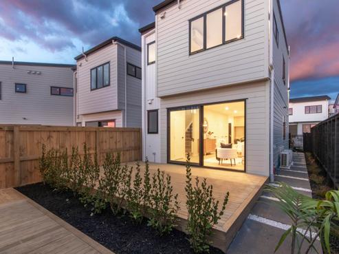4 Greenbrier Street, Westgate