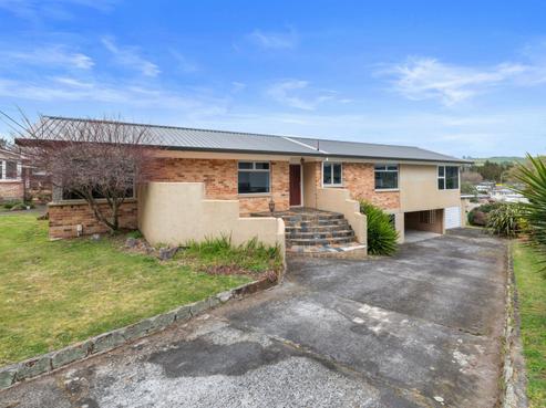 8 Huia Street, Hillcrest