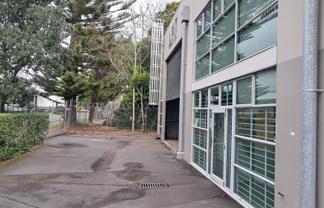 RARE FOOD-GRADE PREMISES
