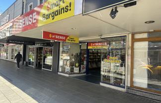 Large Farmers Block Retail Tenancy