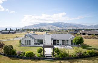 2 Homestead Avenue, Twizel