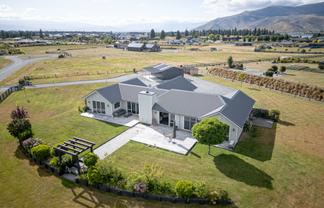 2 Homestead Avenue, Twizel