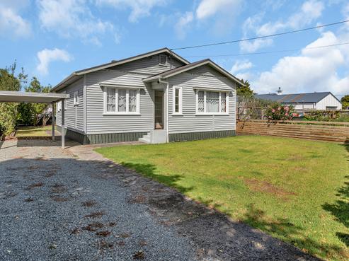 4 Ferry Road, Waipu