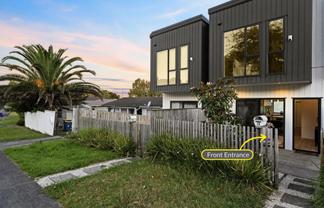 1D Quincey Place, Massey