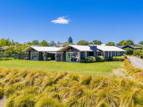 211C Racecourse Road, Waipukurau and Surrounds