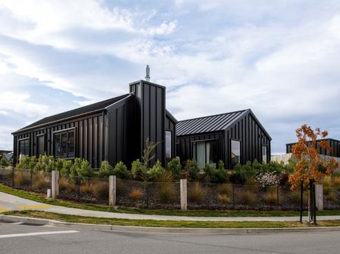 2 Fenton Avenue, Wanaka