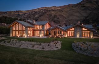 8 Foxglove Heights, Wanaka