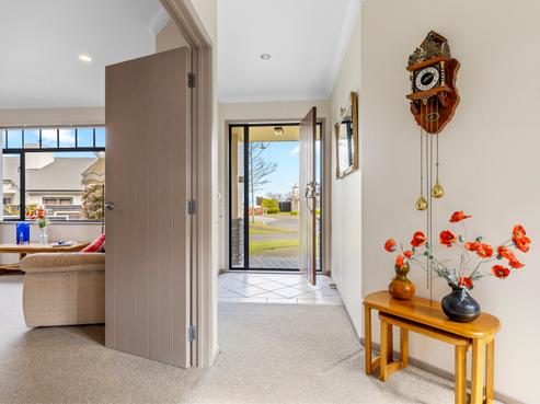 18 Luberon Way, Nukuhau