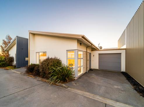 7/71 Corsair Drive, Wigram