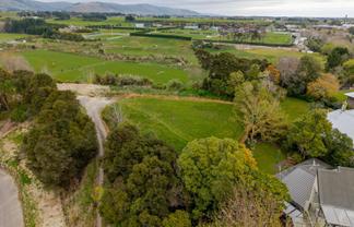 2 Three Paddock Lane, Fitzherbert