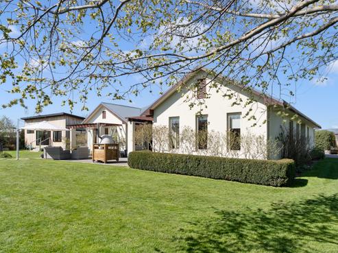 36 Grey Street, Martinborough