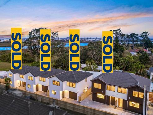 8 Ayrton Street, Te Atatu South
