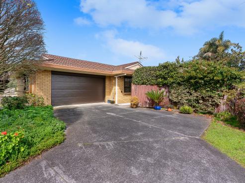 11B Majesty Place, Half Moon Bay