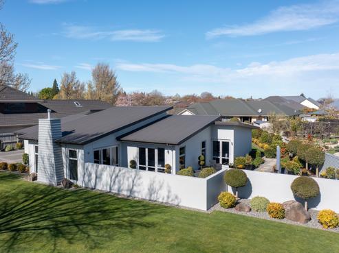 15 Coniston Drive, Allenton