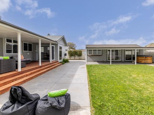 39 Lipscombe Crescent, Havelock North