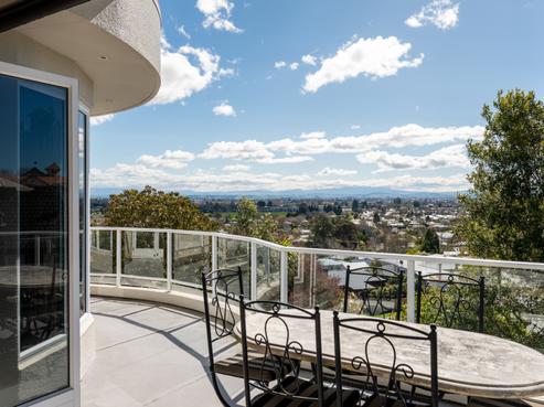 14 Woodford Heights, Havelock North