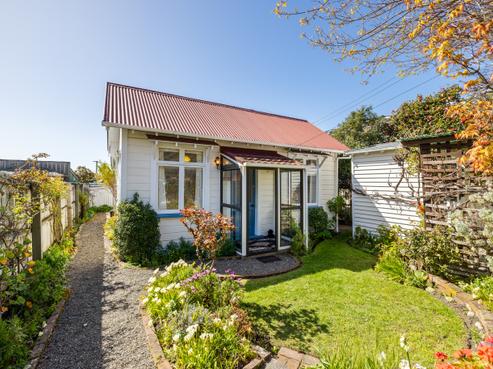 63 Dryden Street, Sumner