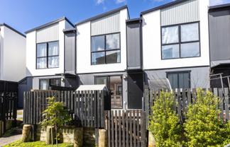 42 Hinonga Loop, Millwater