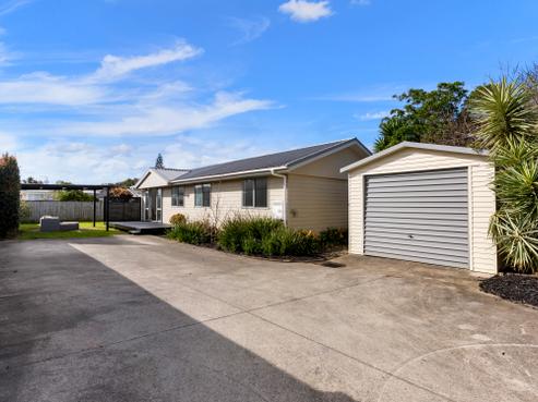 16 Curlew Bay Road, Otahuhu
